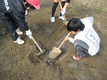 竹炭の釜だし