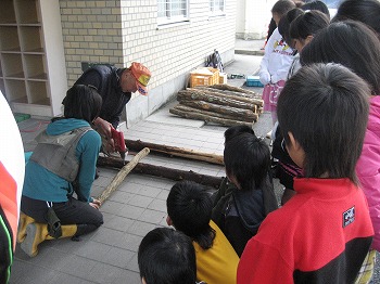 原木しいたけ菌打ち体験