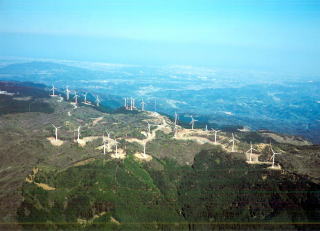 津市全景（青山高原上空から）