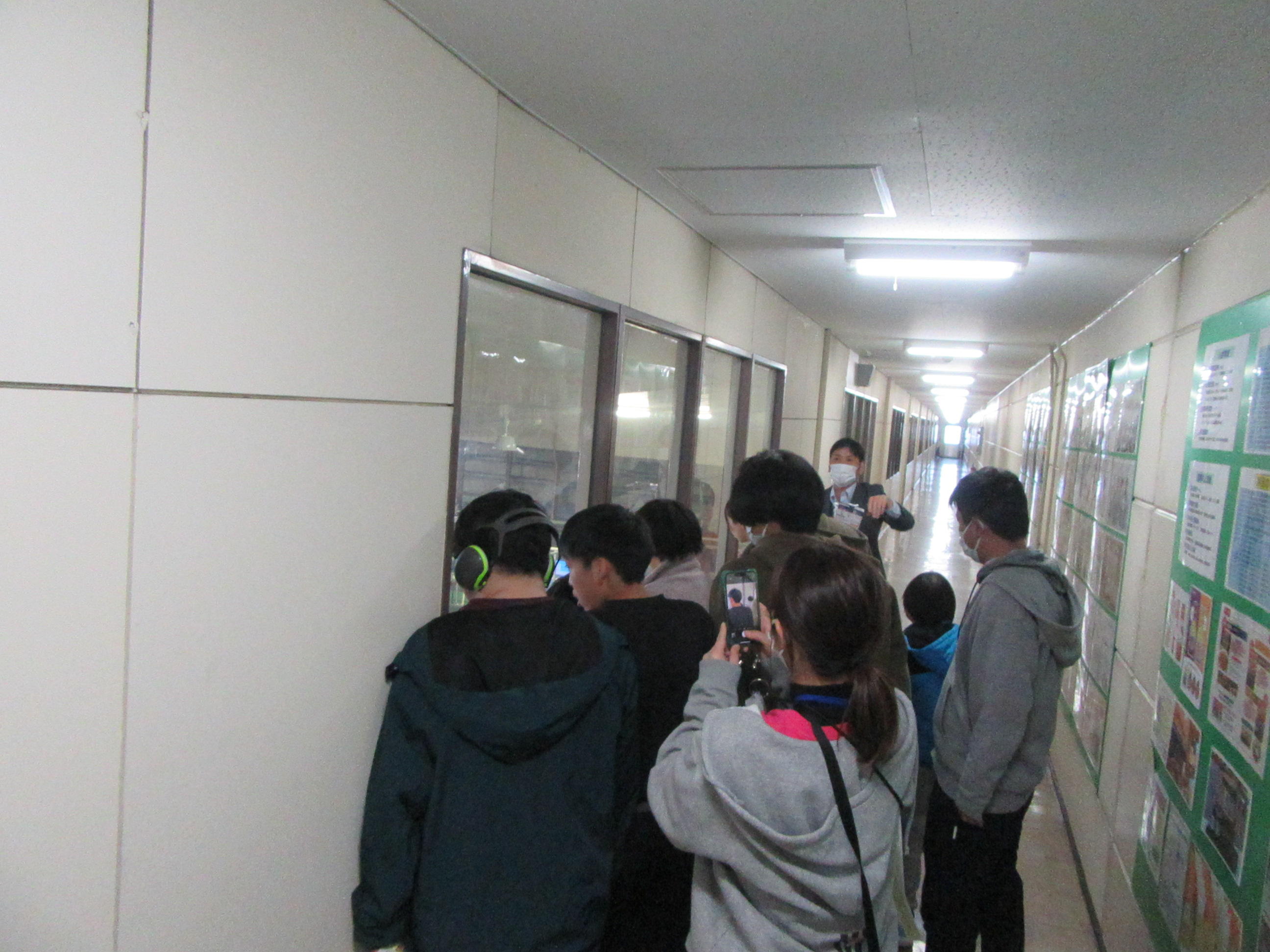 1グループに複数の画像を表示2