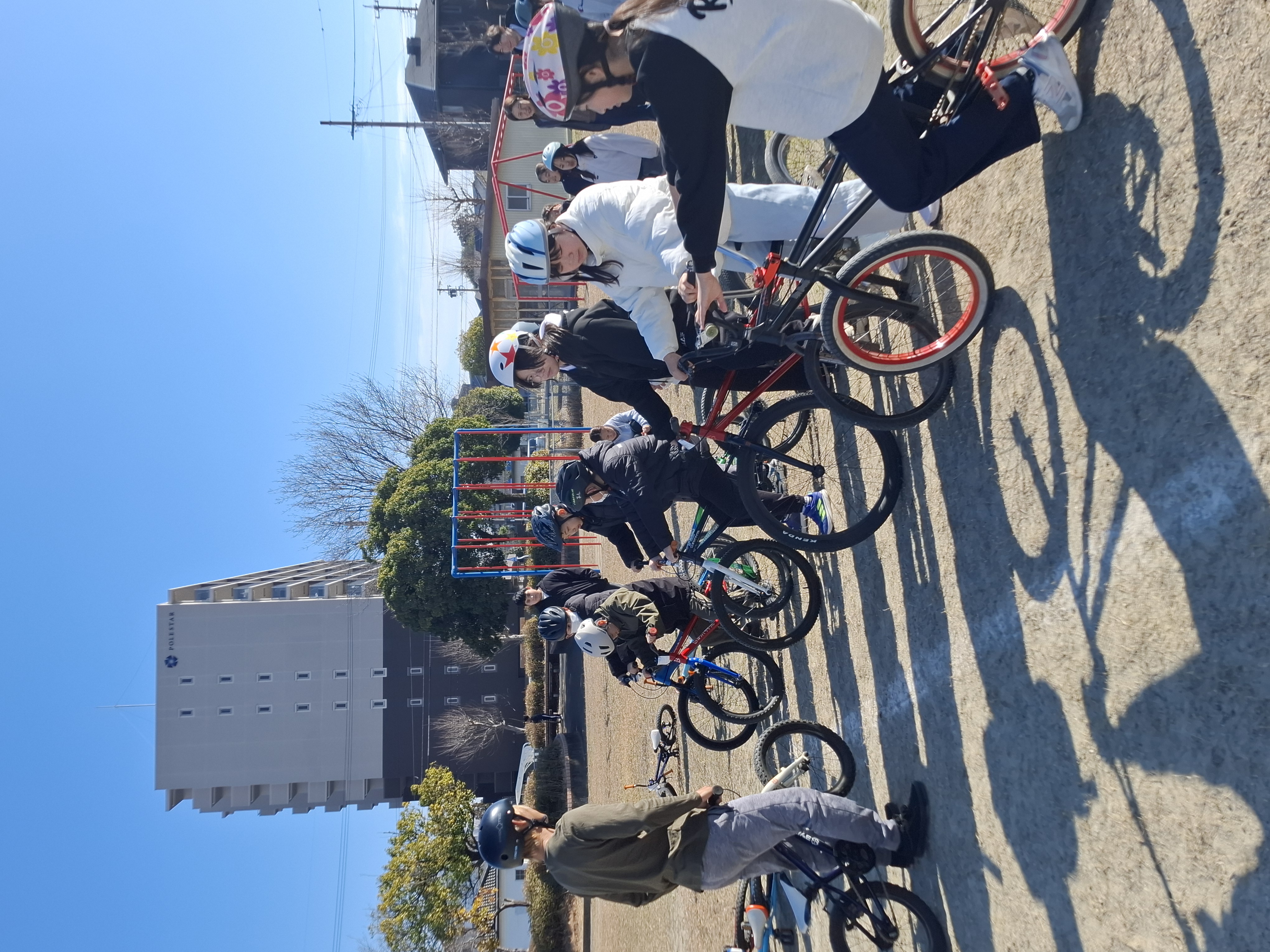 1グループに複数の画像を表示2