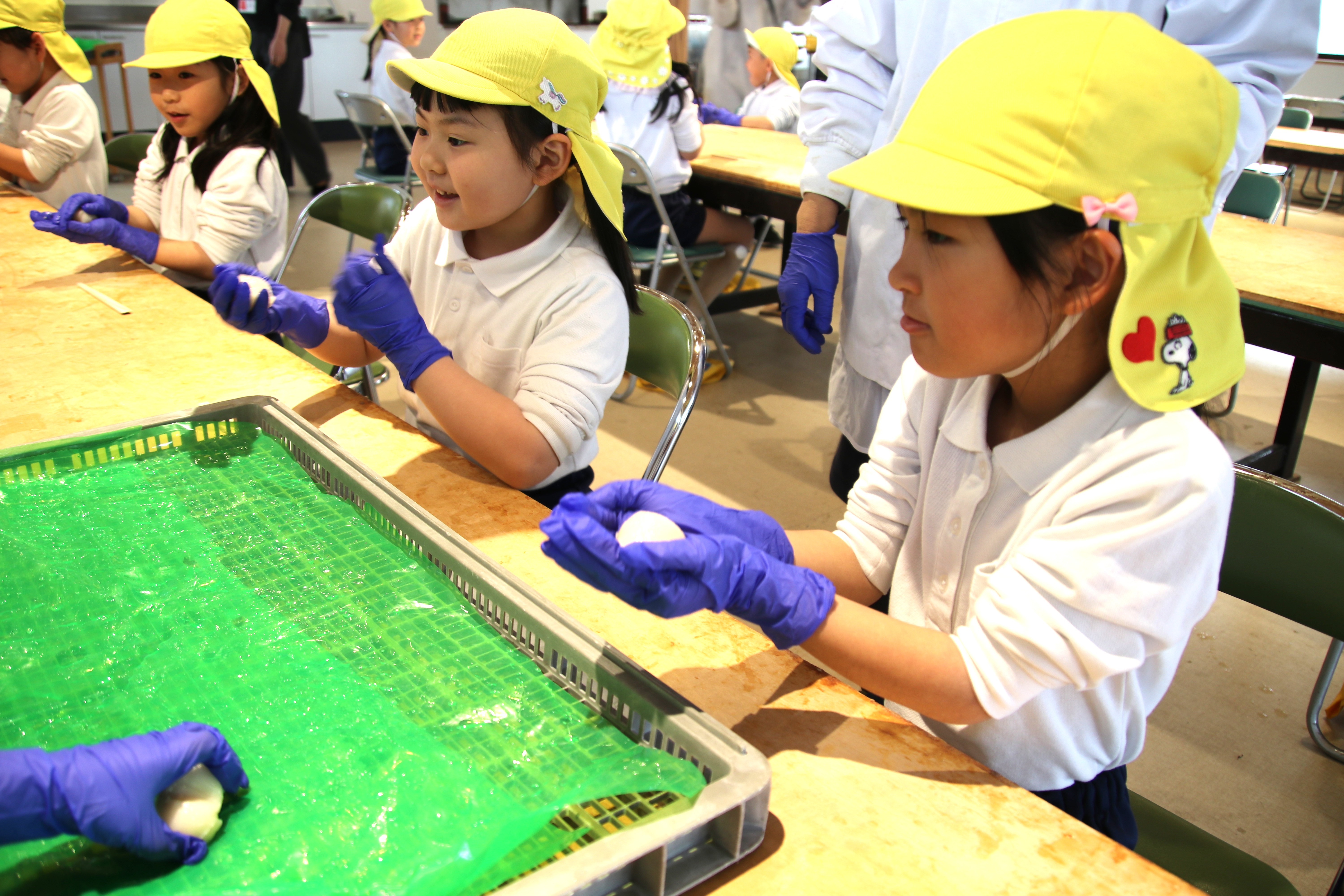 1グループに複数の画像を表示2