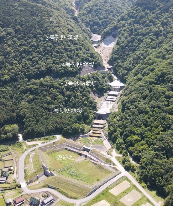小滝川遠景